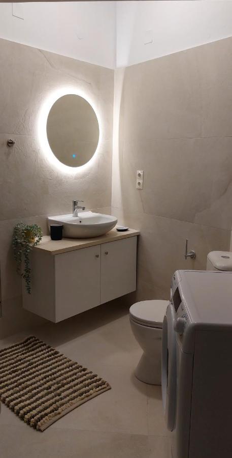 Peter'S Place Apartment Preveza Bagian luar foto